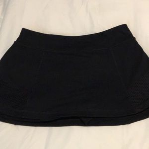 Zella short skirt with built in shorts